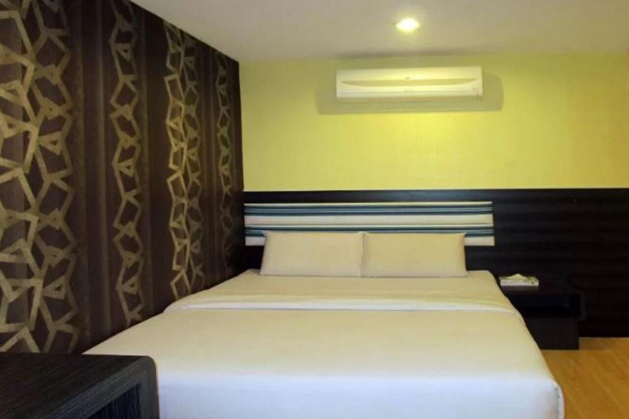 t hotel bukit bintang prices